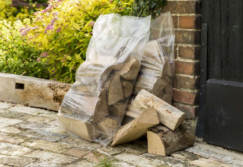 Bagged Kiln Dried 25cm Ash Logs