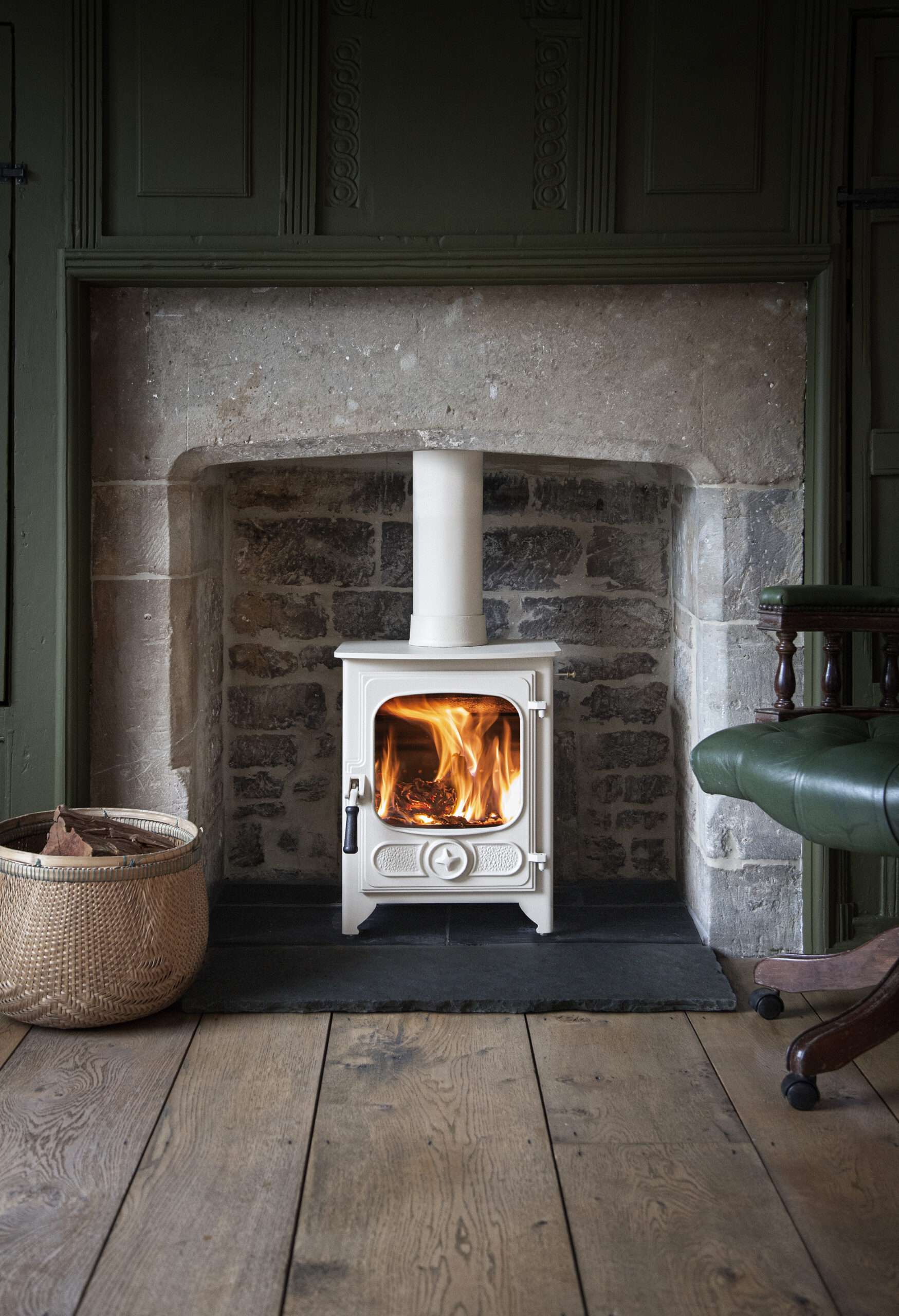 Charnwood Country 4 Almond log burner