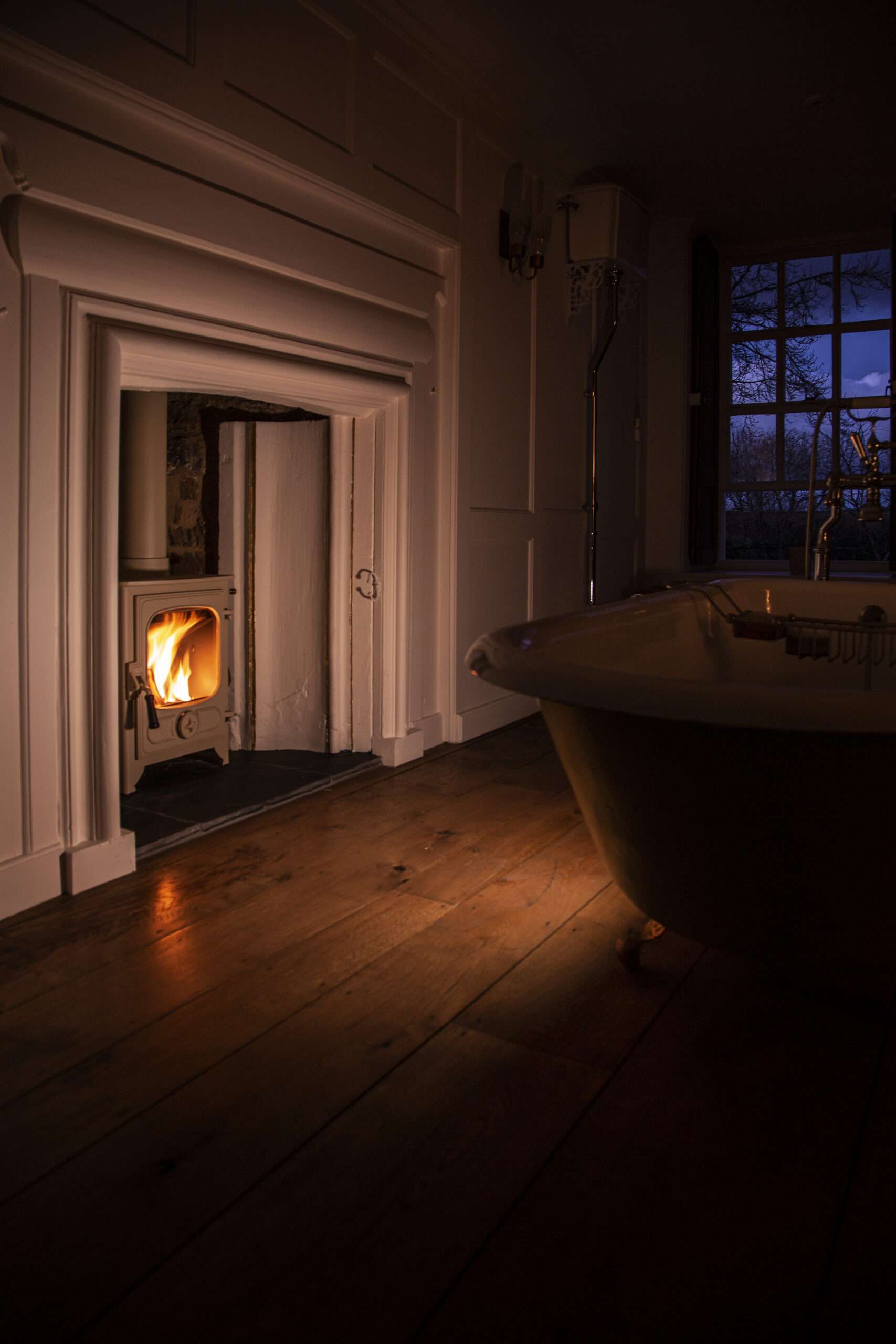 Charnwood Country 4 Almond log burner